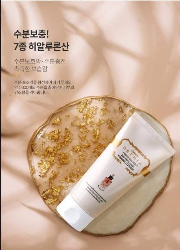 Rua mat Orthia collagen hoa hong tươi va vàng 24k