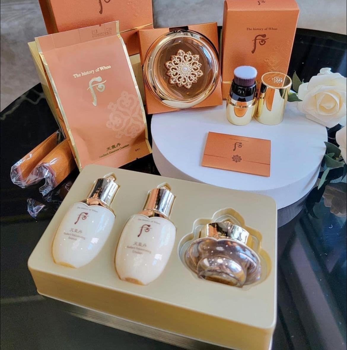 Set cushion Whoo tai sinh hoa hien