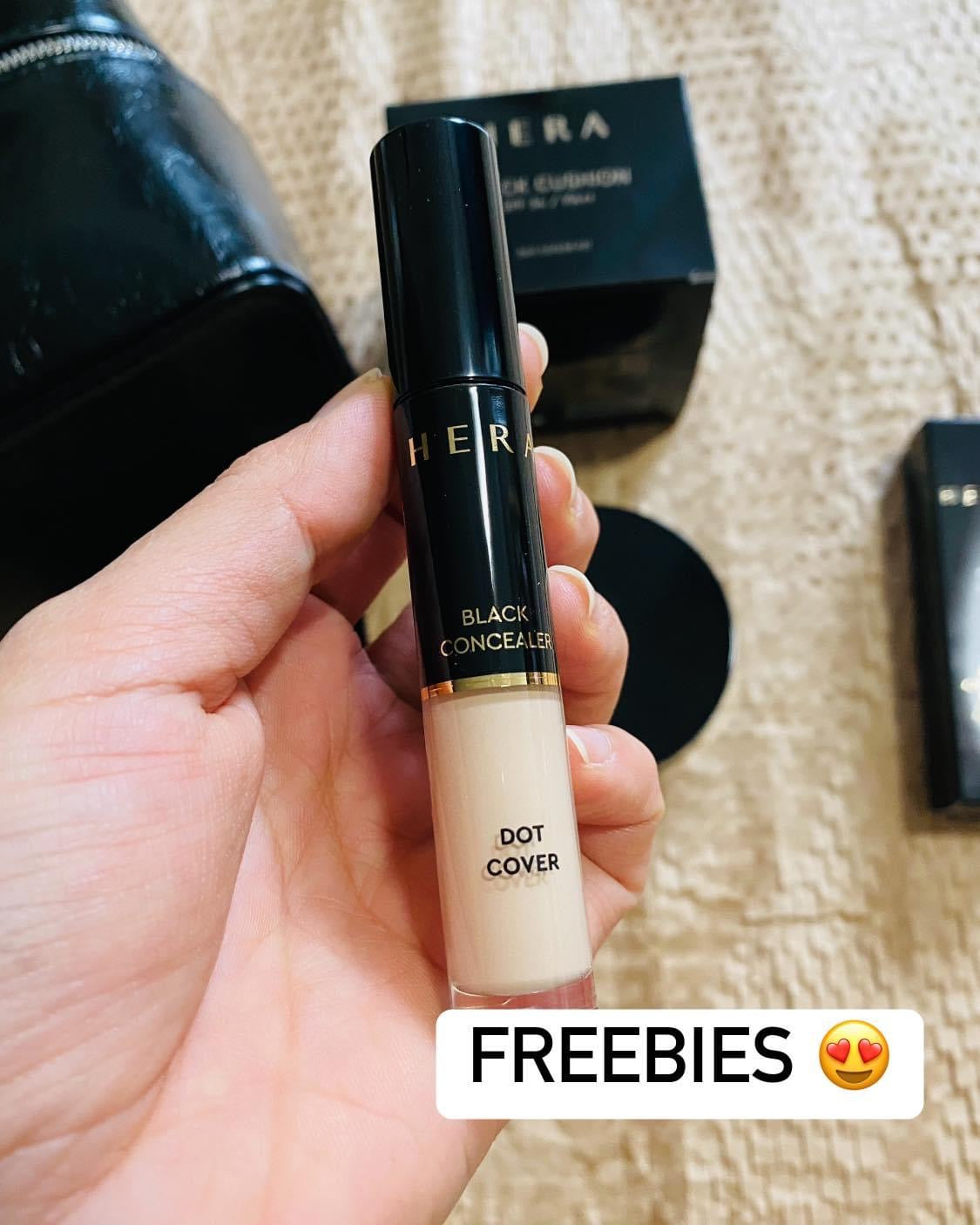 Kem che khuyet diem hera black concealer dot cover