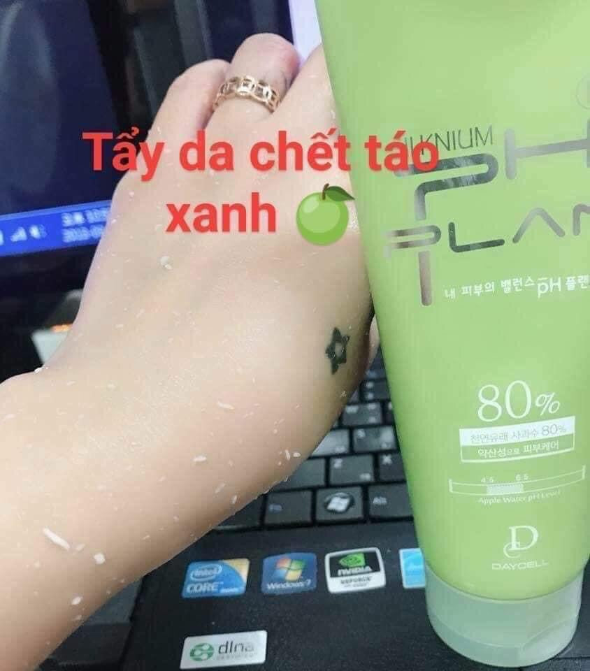 Tẩy da chết táo xanh Daycell