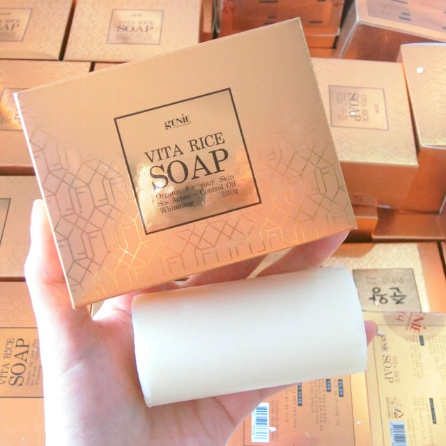 Soap rua mat chiet xuat tu mam gao Genie