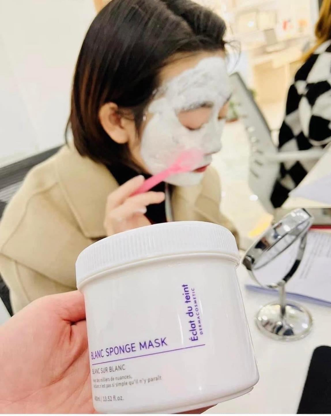 Blanc sponge mask mat na u trang