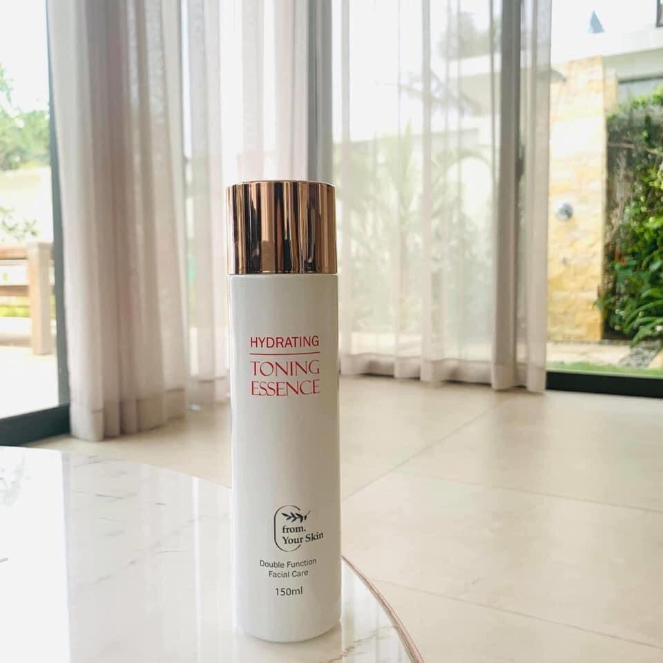 Hydrating Toning Essence