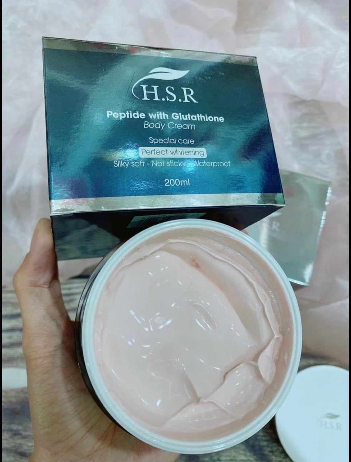 Lotion body kich trang HSR