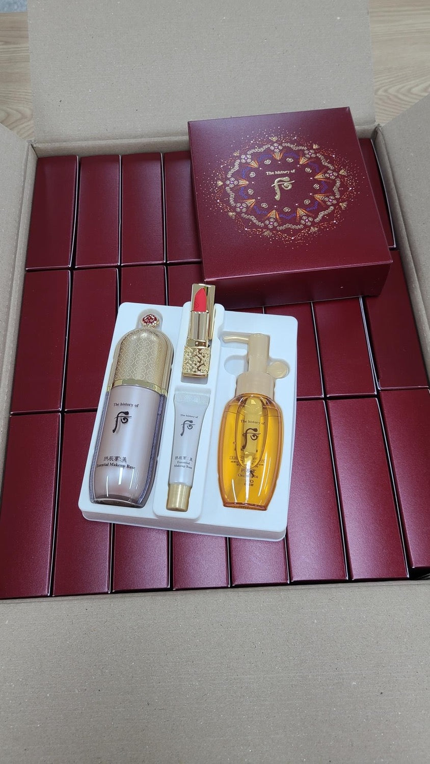 Set kem lot Whoo tang son (thang 12-2021)