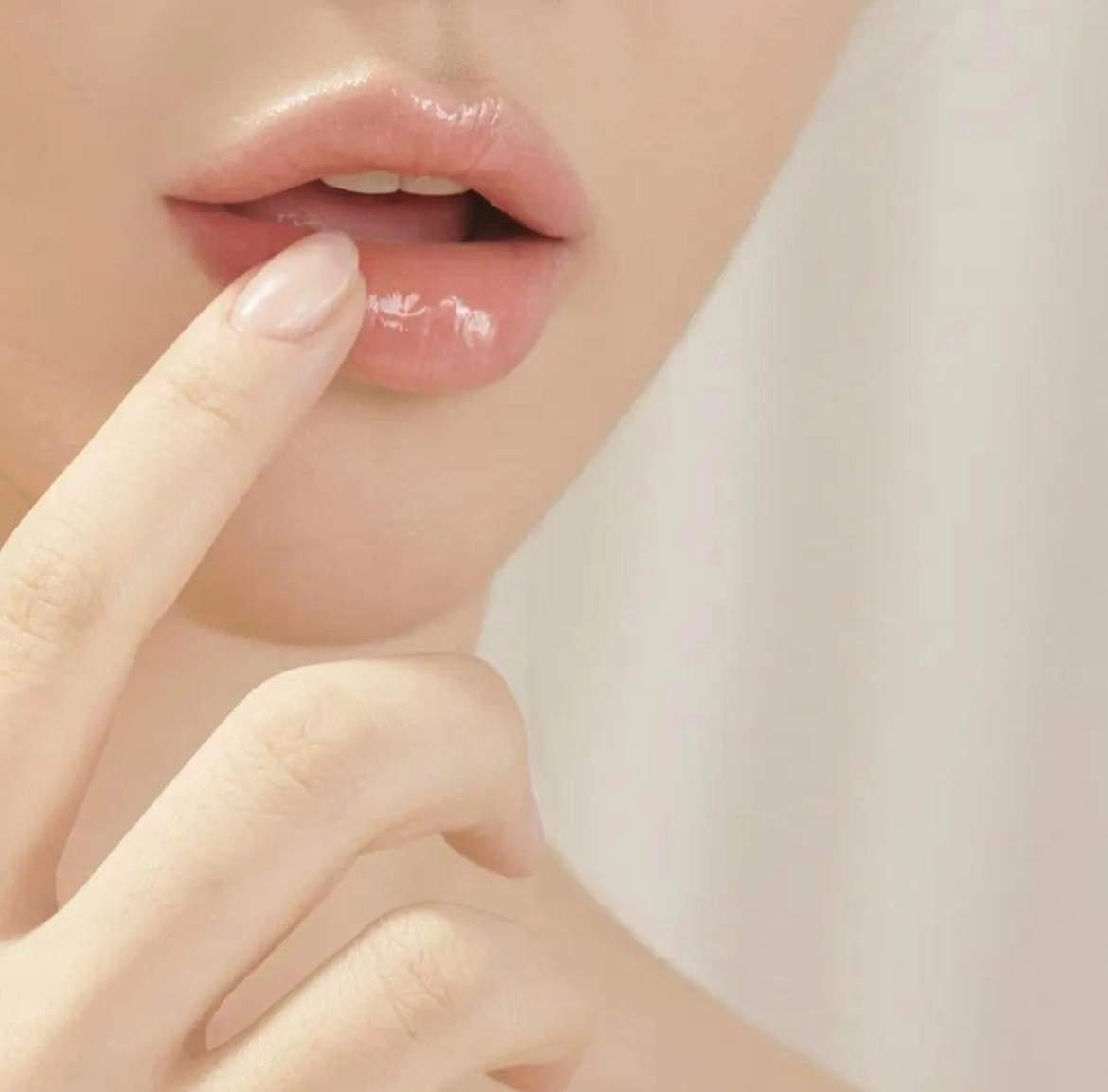 Rmon (lip scrub & lip balm )