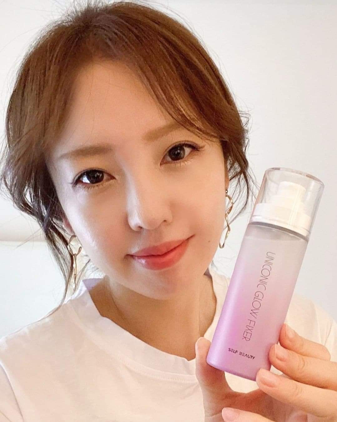 Xit khoang khoa makeup Self beauty uniconic glow fixee
