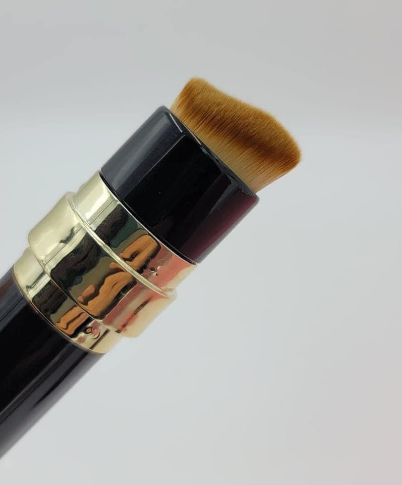 Kem nen Ohui Ultimate cover stick foundation