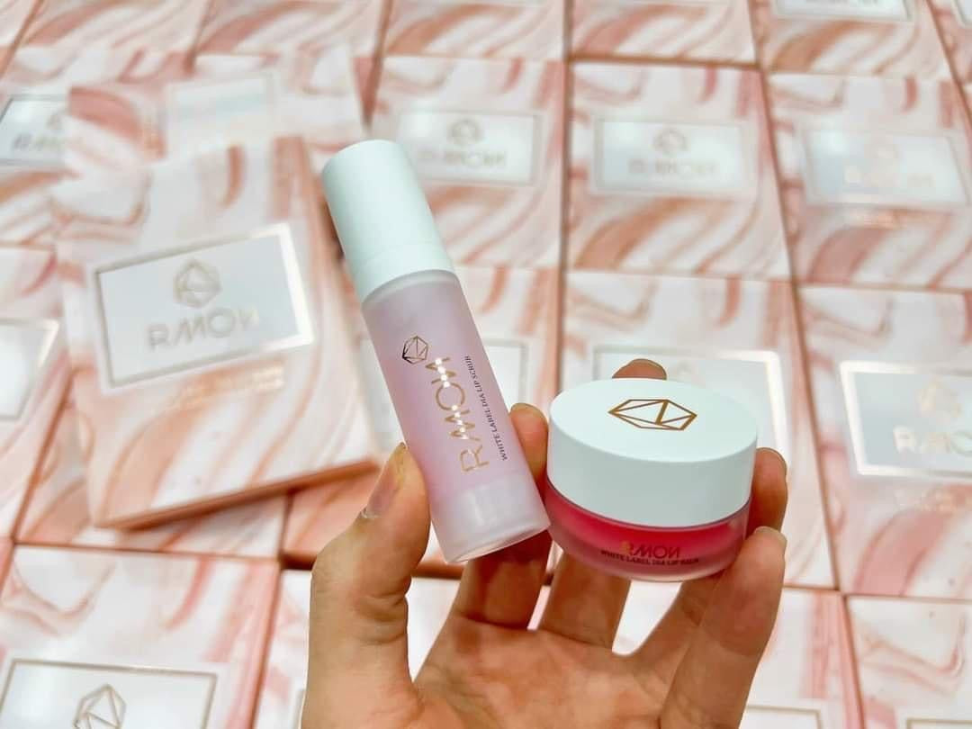 Rmon (lip scrub & lip balm )