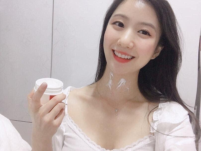 Kem duong co Naite Thread neck cream