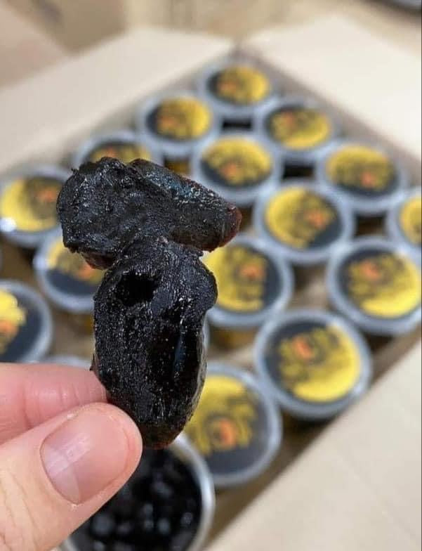 Hac sam thai lát tam mat ong