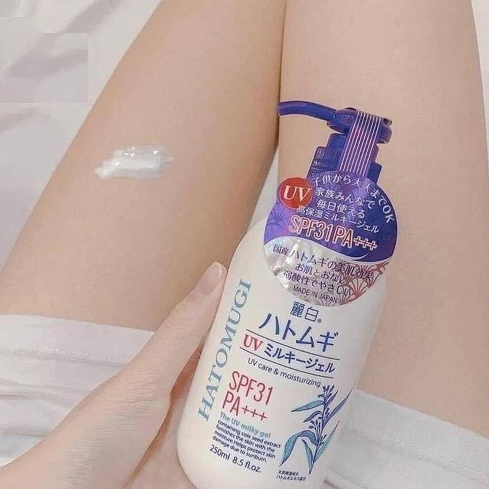 Sua duong the trang da chong nang Hatomugi 250ml japan