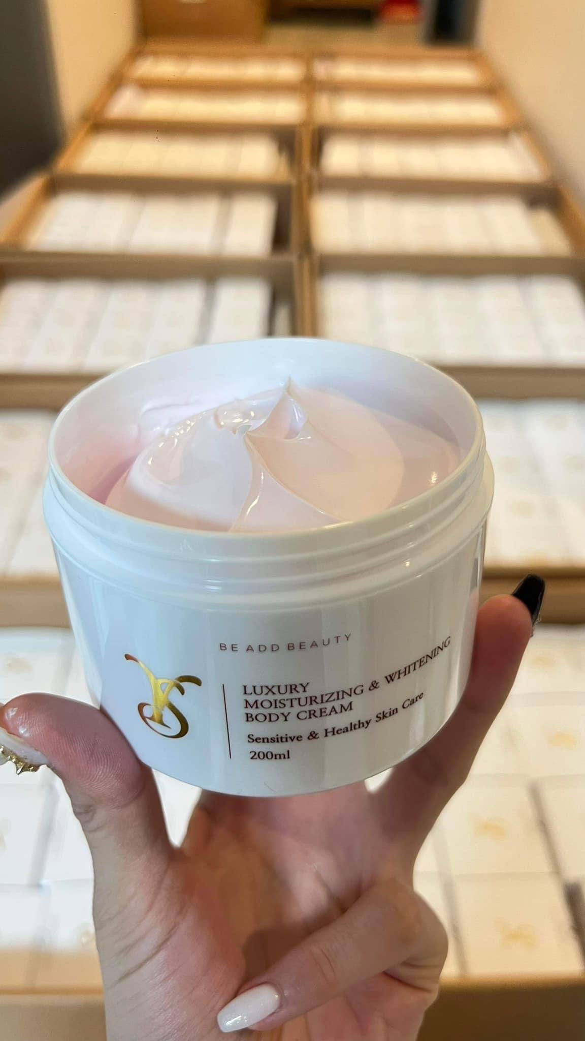 Kem duong trang body YS cream
