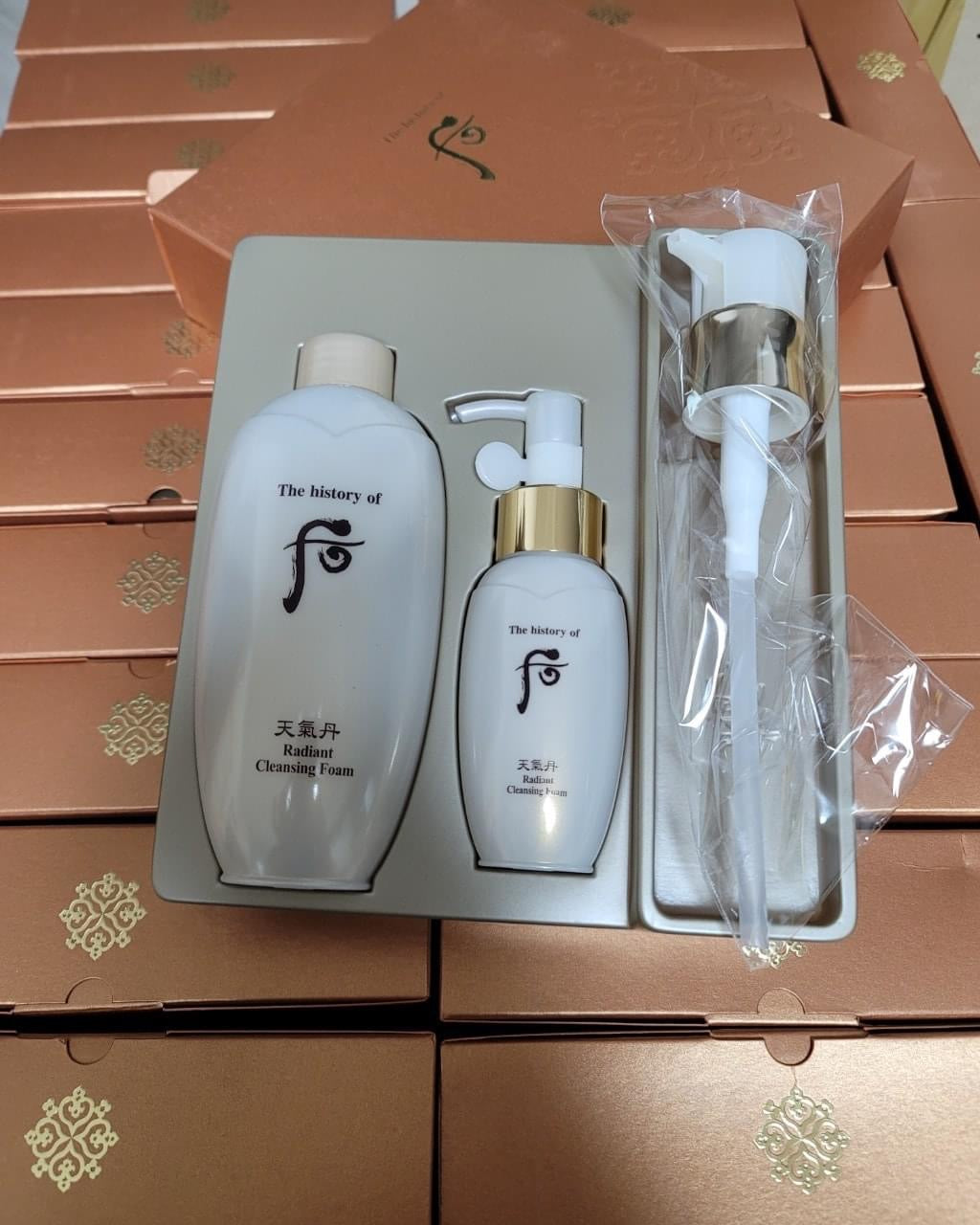 Set rua mat Whoo radiant cleansing foam