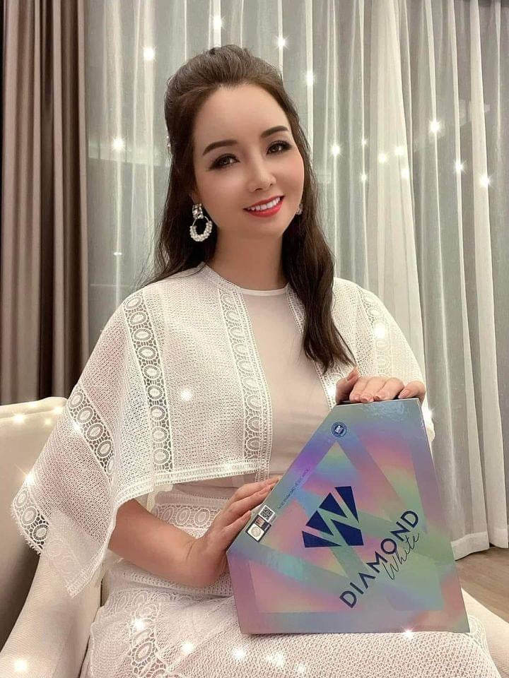 Diamond White (mua 2 tặng 1) gia ban cho 3 hộp