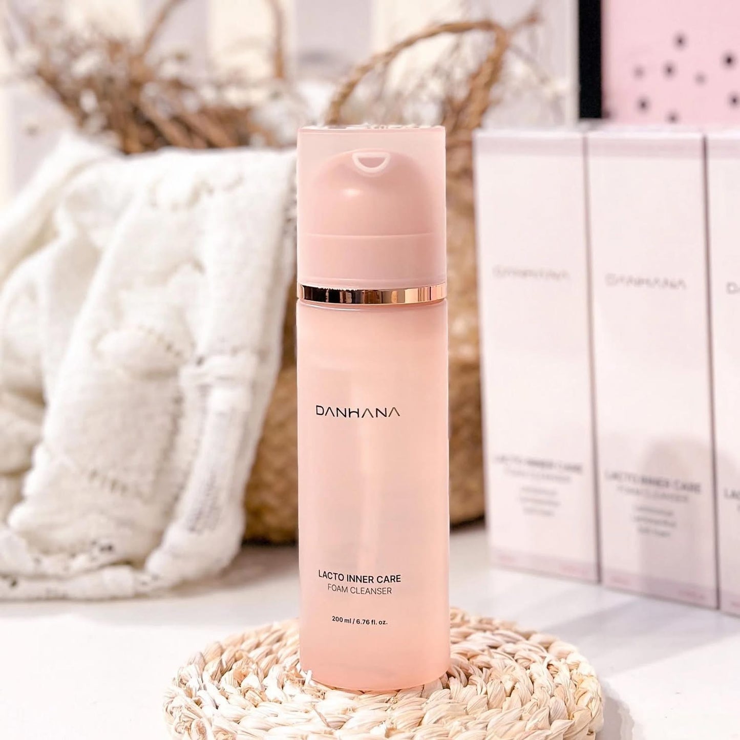 DANHANA LACTO INNER CARE FOAM CLEANSER dung dịch vệ sinh phụ nữ