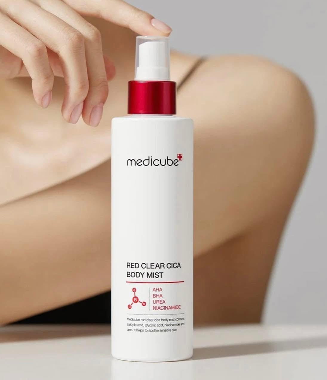 MEDICUBE Red Clear Cica Body Mist xịt dưỡng thể 200ml