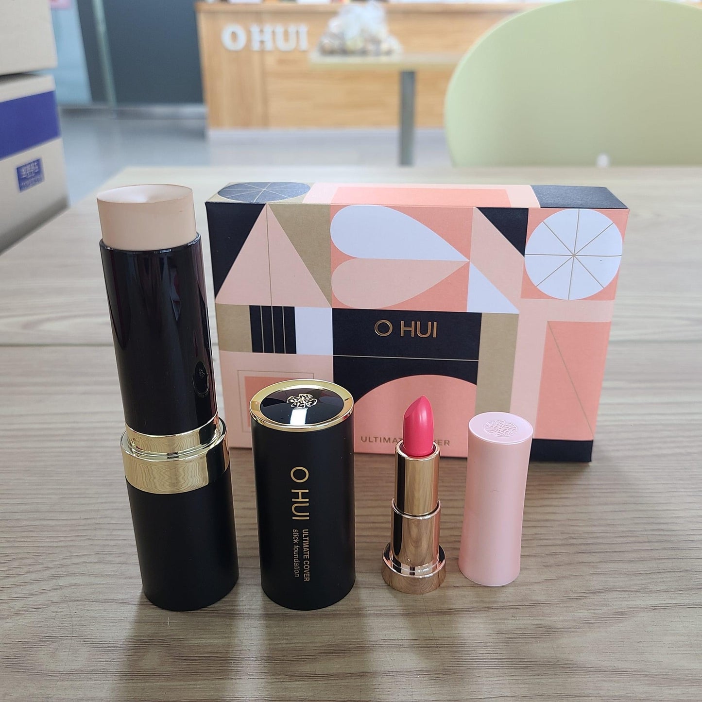 Ohui ultimate cover stick foundation