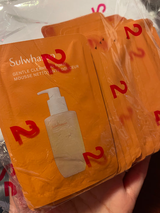 Sample 24 goi rua mat sulwhasoo gentle cleansing foam (96ml)