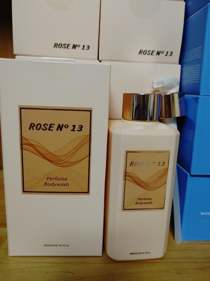 Sua tam nuoc hoa Rose No.13 (300ml)